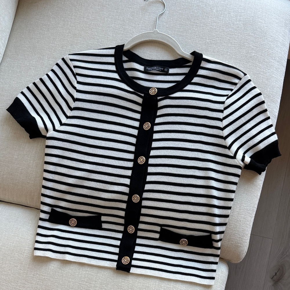 Chic Striped Black and White Button Down Shirt